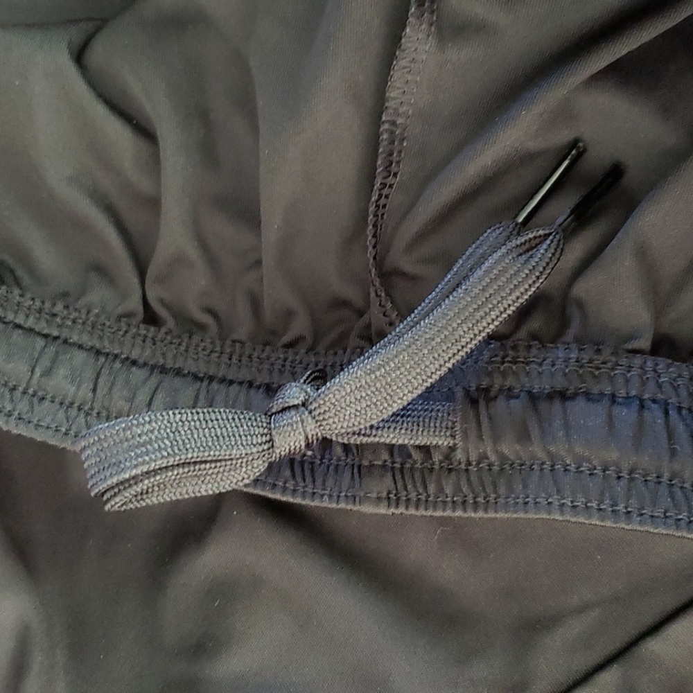 Adidas 5" Inseam Short Never Worn - Picture 9 of 9